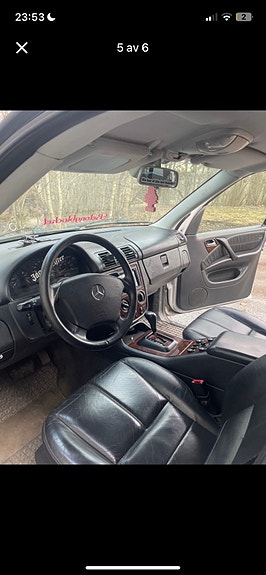 Mercedes-Benz ML320 4 of 8