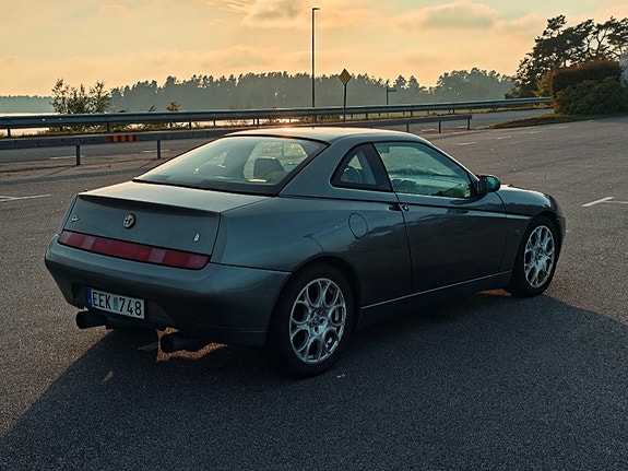 Alfa Romeo GTV 9 of 10