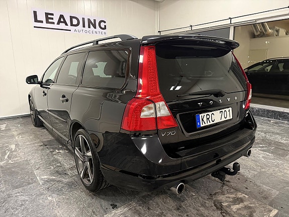 Volvo V70 2 of 21