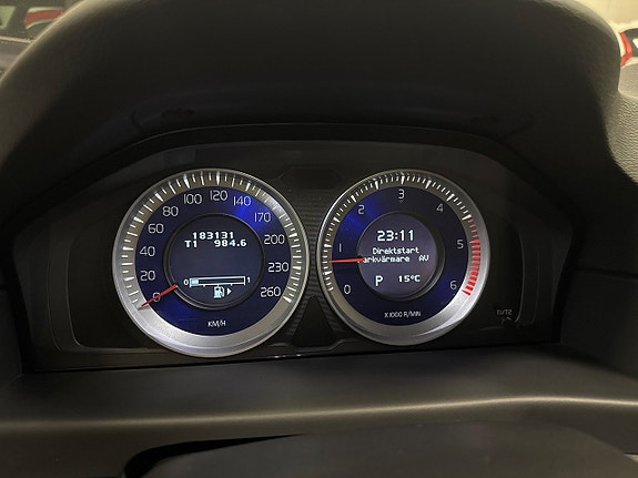 Volvo V70 3 of 21