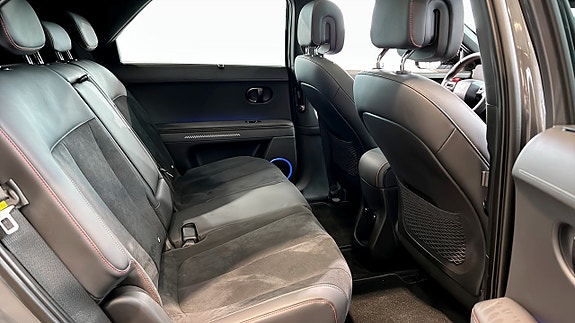 Hyundai Ioniq 5 10 of 13