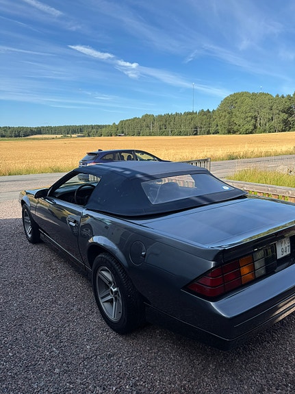 Chevrolet Camaro 4 of 8