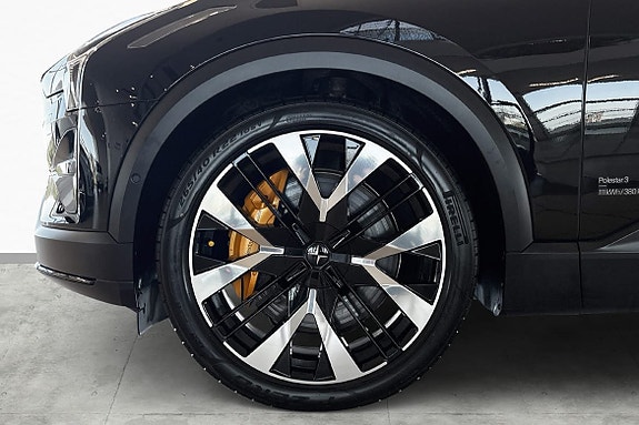 Polestar 3 6 of 30