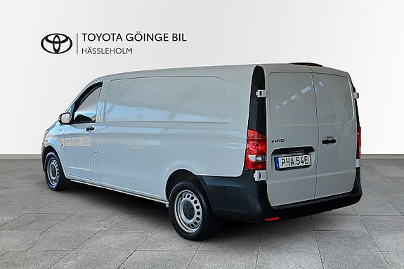 Mercedes-Benz eVito Tourer 2 of 13