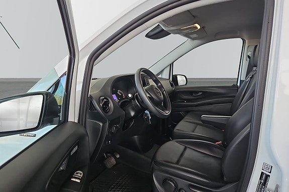 Mercedes-Benz eVito Tourer 6 of 13