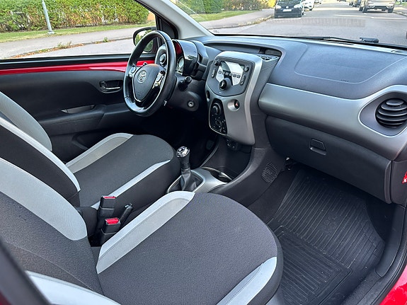 Toyota Aygo 6 of 10