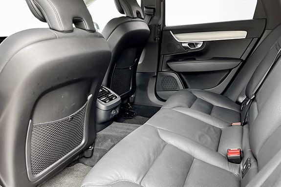 Volvo S90 8 of 9