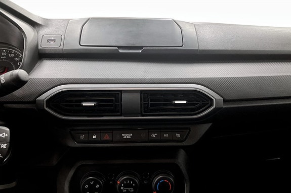 Dacia Sandero 9 of 12