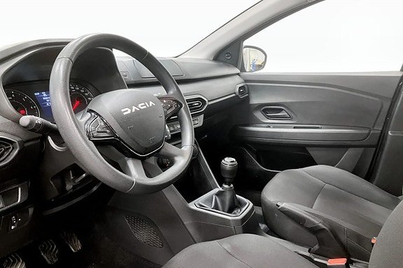 Dacia Sandero 8 of 12