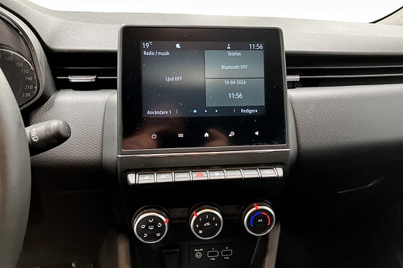 Renault Clio 14 of 19