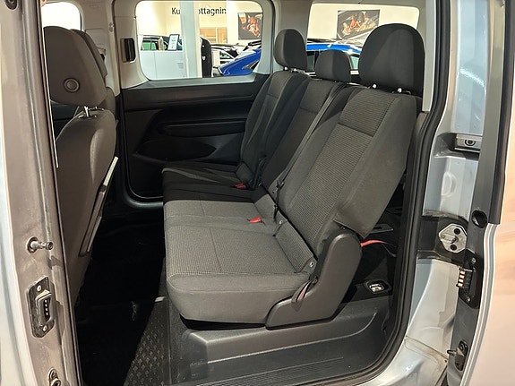 Volkswagen Caddy Maxi 15 of 30