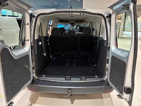 Volkswagen Caddy Maxi 14 of 30