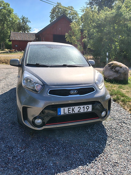 Kia Picanto 2 of 14