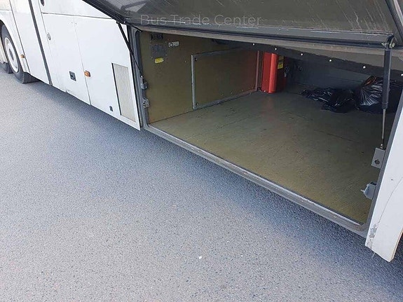 Volvo 9700S NL B12M 6 of 12