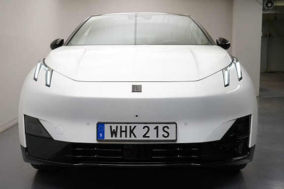 Lynk & Co 02 16 of 18