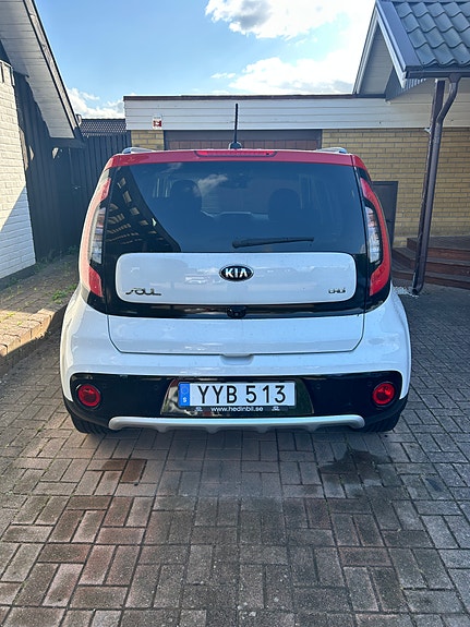 Kia Soul 4 of 8