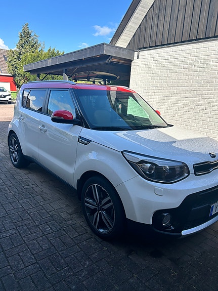 Kia Soul 2 of 8