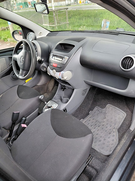 Toyota Aygo 3 of 5