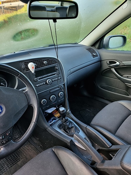 Saab 9-3 4 of 7