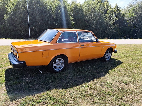 Volvo 142 4 of 11