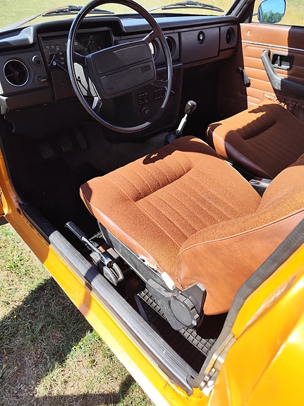 Volvo 142 7 of 11