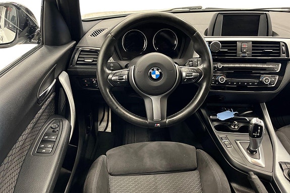 BMW 118i 14 of 24