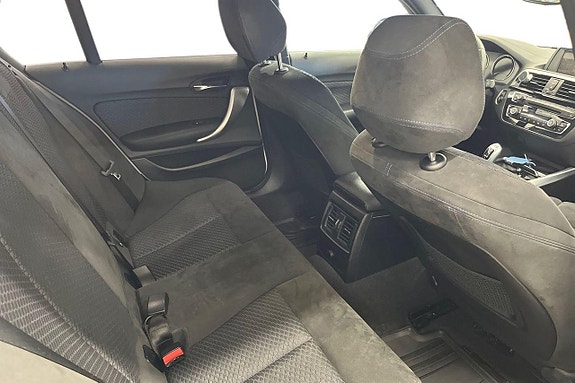 BMW 118i 21 of 24