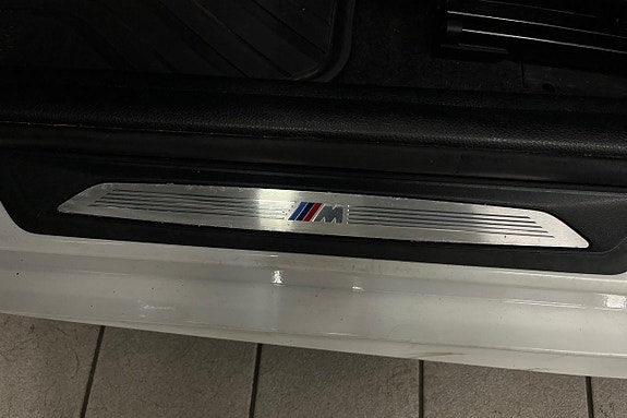 BMW 118i 11 of 24