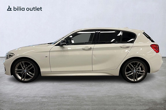 BMW 118i 2 of 24