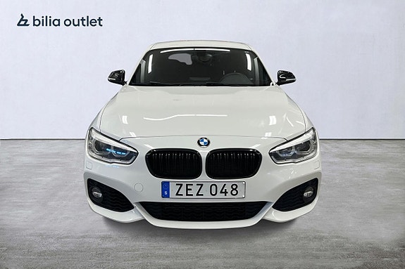 BMW 118i 8 of 24