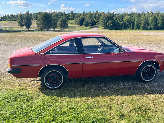 Opel Manta 3 of 14