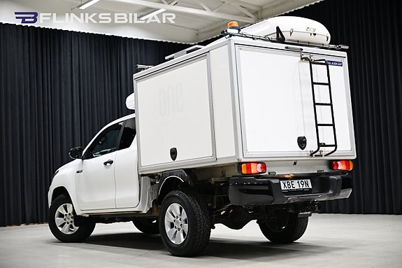 Toyota HiLux 4 of 30