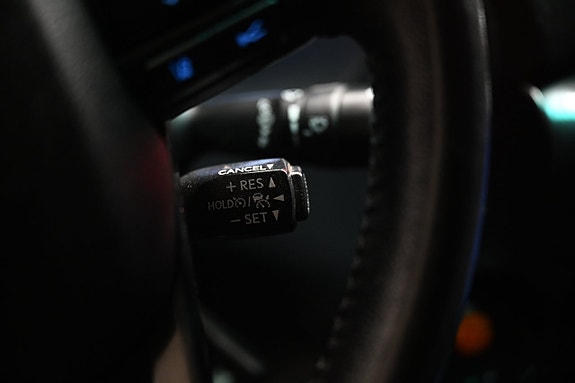 Toyota HiLux 24 of 30