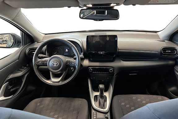 Toyota Yaris 9 of 21
