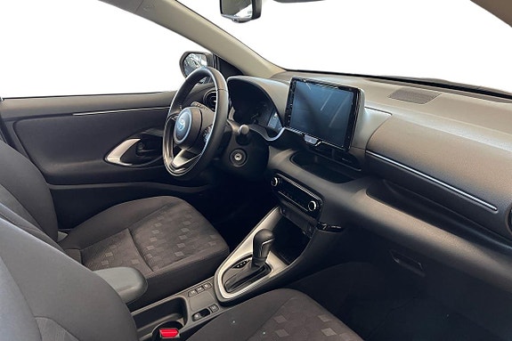 Toyota Yaris 7 of 21
