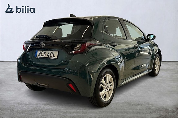 Toyota Yaris 19 of 21