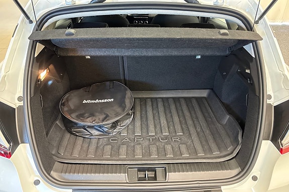 Renault Captur 13 of 23