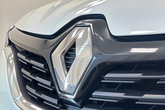 Renault Captur 19 of 23