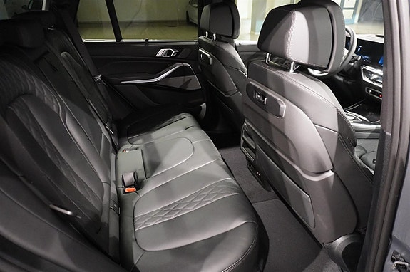 BMW X5 8 of 18