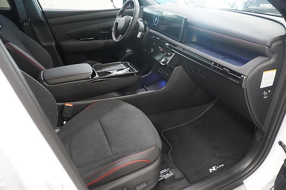 Hyundai Tucson 10 of 16