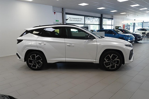 Hyundai Tucson 8 of 16