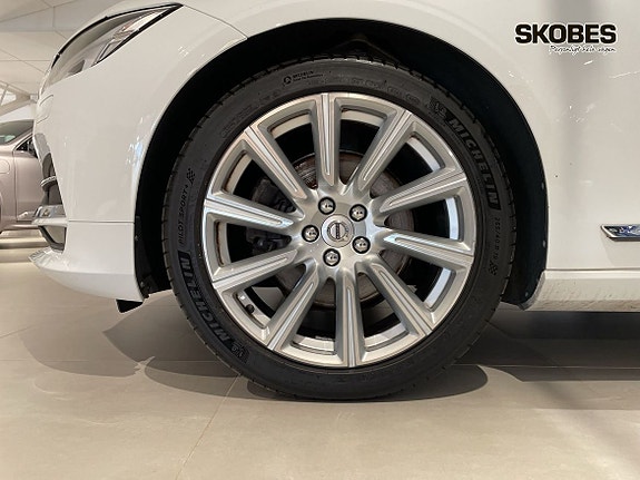 Volvo V90 17 of 21