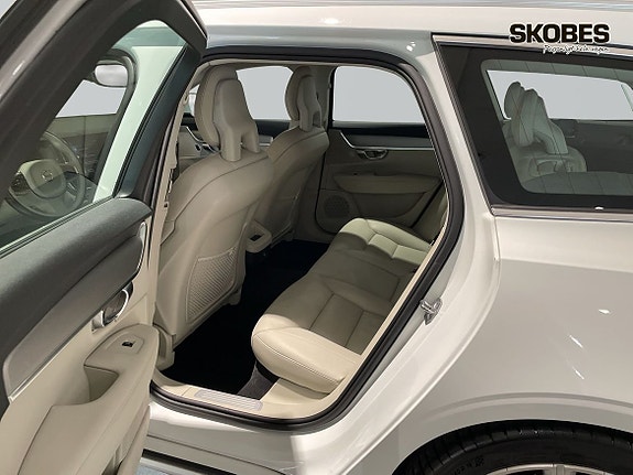 Volvo V90 9 of 21