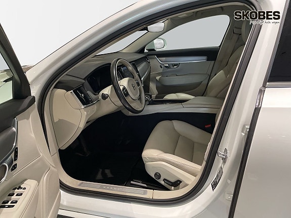 Volvo V90 8 of 21