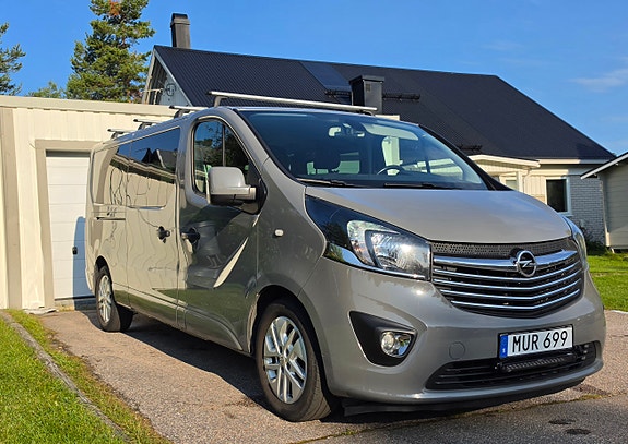 Opel Vivaro 18 of 24