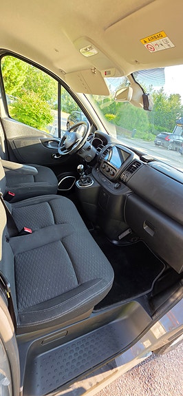 Opel Vivaro 24 of 24