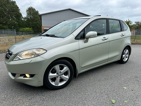 Honda FR-V 17 of 18