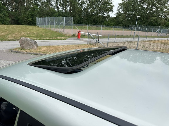 Honda FR-V 5 of 18
