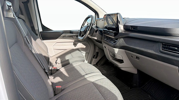 Ford Custom Tourneo 3 of 11