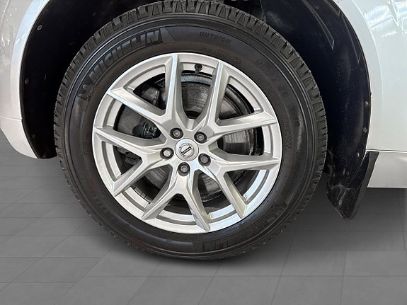 Volvo XC60 10 of 12